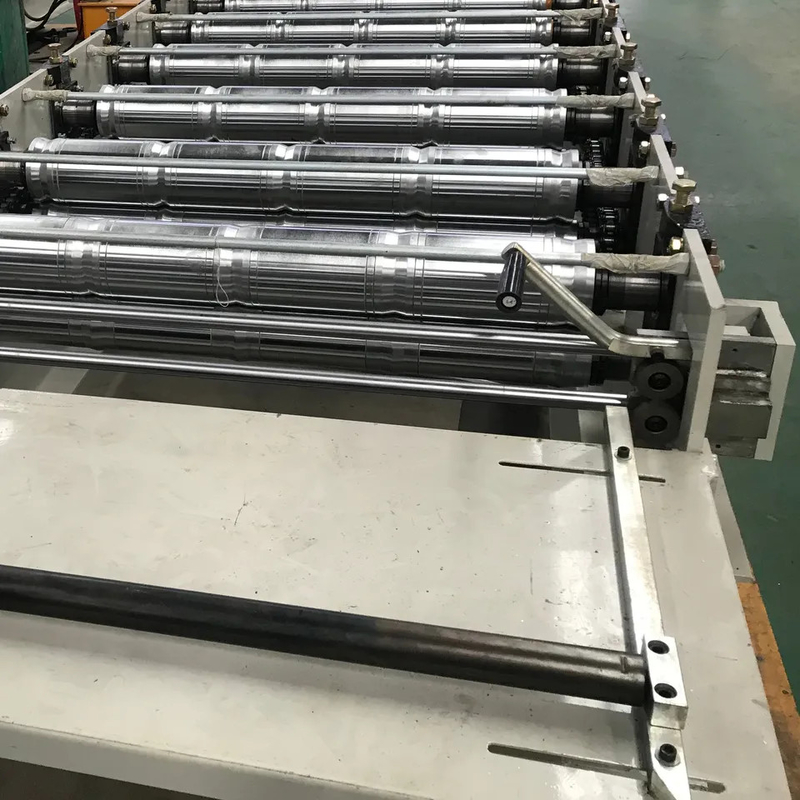 Rollo de alta velocidad de la teja del paso de 840m m que forma el rollo esmaltado tejado de la teja de la máquina que forma la máquina