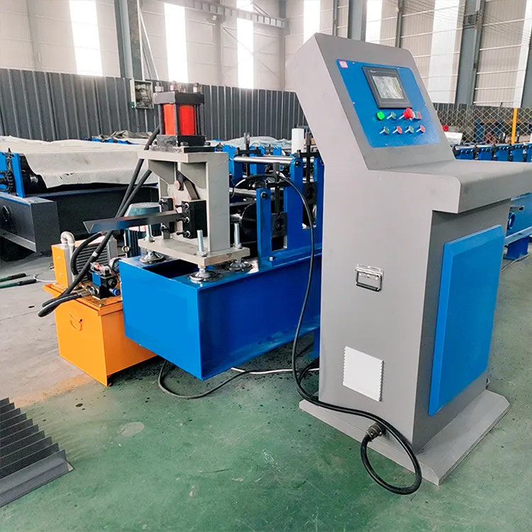 Rollo en frío de acero del ángulo de la tira de metal automática 50*50 L que forma la máquina modificada para requisitos particulares