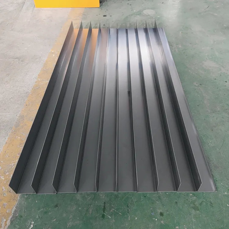 Rollo en frío de acero del ángulo de la tira de metal automática 50*50 L que forma la máquina modificada para requisitos particulares