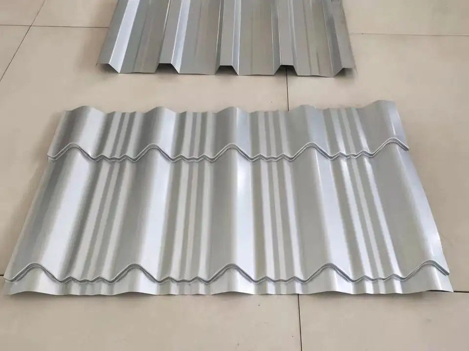 2025 nuevo diseño Trapezoidal y acristalado Doble capa de tejado de cubierta de chapa de techo de baldosas máquina de formación de rollos