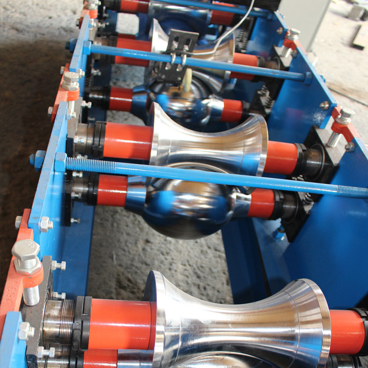 Control de Ridge Cap Roll Forming Machine PCL del tejado del metal del rollo de acero del color