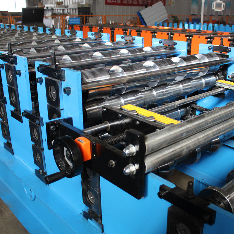 2025 nuevo diseño Trapezoidal y acristalado Doble capa de tejado de cubierta de chapa de techo de baldosas máquina de formación de rollos
