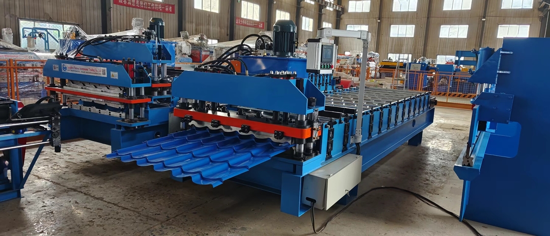 Máquina formadora de rollos de techo de control 8-15m/Min Plc para bobina de acero prepintada