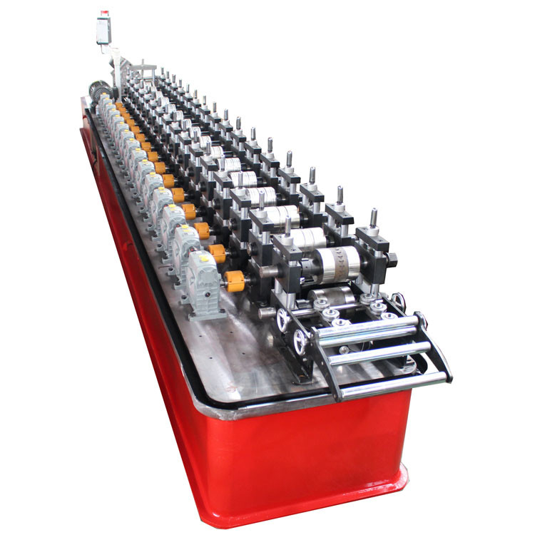 Sistema de corte en vuelo 3kw C máquina de formación de rollo de canal de alta velocidad para Ppgi