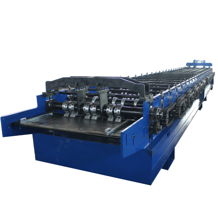 Máquina de moldeado de rodillos de cubierta de metal de 4 t Voltado 380v 50hz 3 fases Diámetro del eje 50 mm