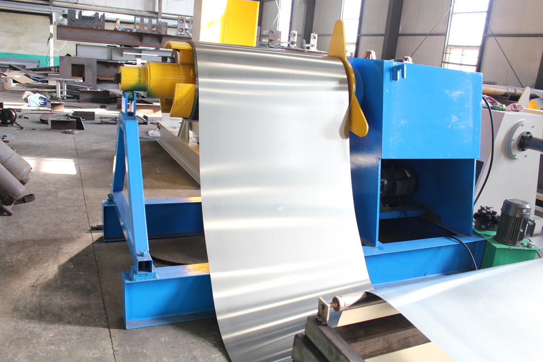 Máquina de producción de línea de corte de bobina de acero de alta velocidad con desenrollador y recollador hidráulico