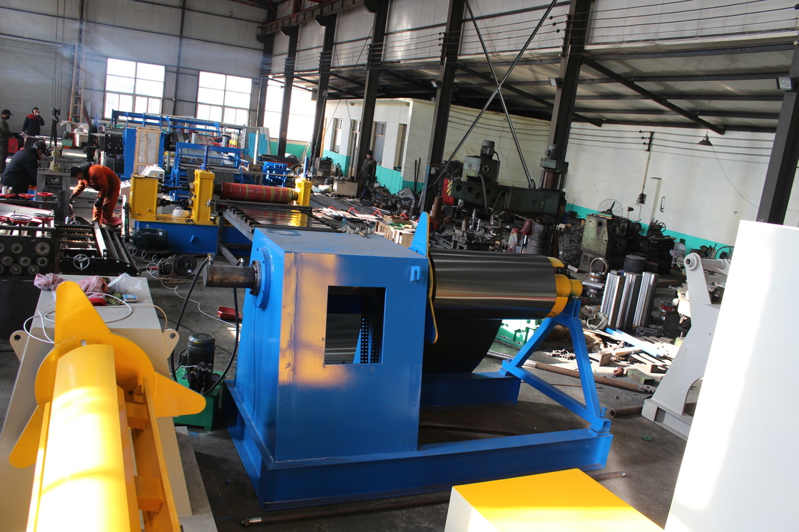 Máquina de producción de línea de corte de bobina de acero de alta velocidad con desenrollador y recollador hidráulico