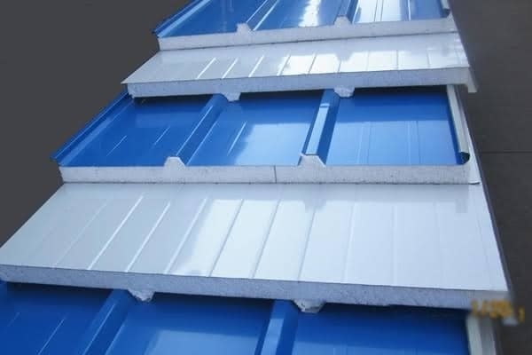 Línea de producción de paneles de techo de tejas de Rockwool EPS de alta velocidad para construcción