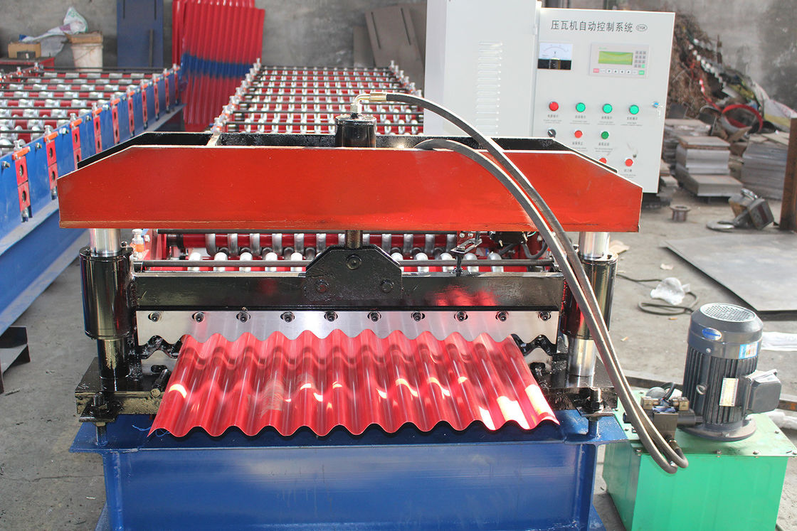 380v 50hz laminado de cubierta de hoja de rodillo de la máquina de formación de funcionamiento estable larga vida útil
