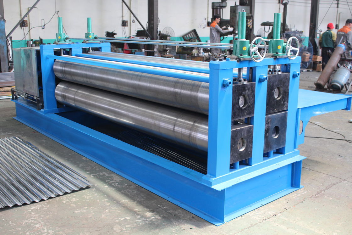 Rollo acanalado galvanizado fino de la hoja que forma el barril de la máquina 0.12-0.4m m
