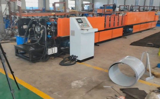 Rollo automático completo del tubo del canalón que forma la eficacia alta de la máquina