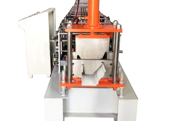 Rollo galvanizado metal de la bajada de aguas del canal que forma control de la máquina PCL