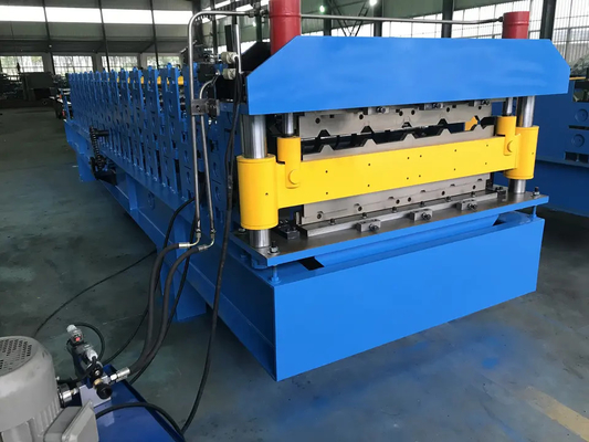 Teja de acero de la cubierta de la techumbre del panel del color doble del rollo que hace control del PLC de la máquina