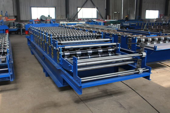 Trapezoide y rollo acanalado de la capa doble que forman la máquina 30 M/Min