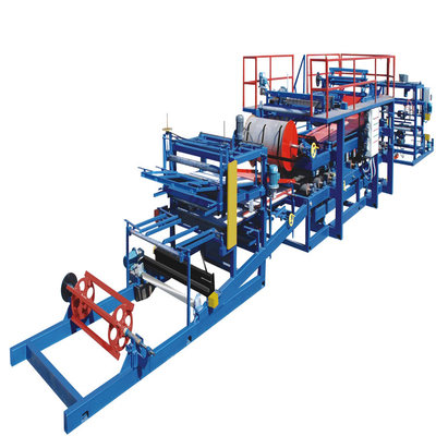 0.3-0.8mm espesor Eps panel de sándwich línea 45m * 2.5m * 2.4m Dimensión 1000mm ancho