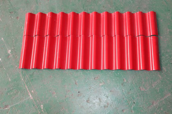 380v 50hz laminado de cubierta de hoja de rodillo de la máquina de formación de funcionamiento estable larga vida útil