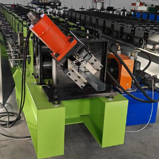 Full Automatic CZ Purlin Roll Forming Machine with High Straight Level Crush Resistance and 1.5-3MM Thickness for Industrial Buildings