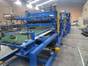 Rollo incombustible del panel de bocadillo de las lanas de roca 0.3m m que forma la máquina