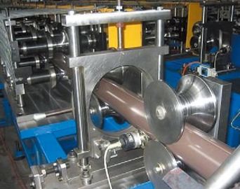 Galvanizado alrededor del rollo de la bajada de aguas que forma la operación fácil del control del PLC de la máquina