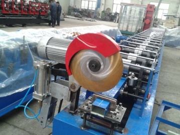 Rollo de aluminio de la bajada de aguas que forma el canal pintado color de la máquina que forma la máquina