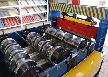 Rollo del panel de Holorib SuperholoRib que forma la máquina del tejado del metal de la costura de la situación de la máquina