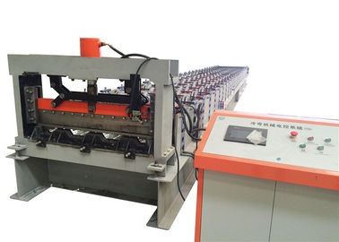 Rollo de la cubierta de piso del metal que forma prensar automático del control del PLC de la máquina 4Kw