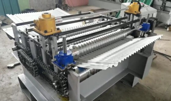 rollo de doblez automático del tejado del metal de 4kw que prensa 0.8m m que forma la máquina