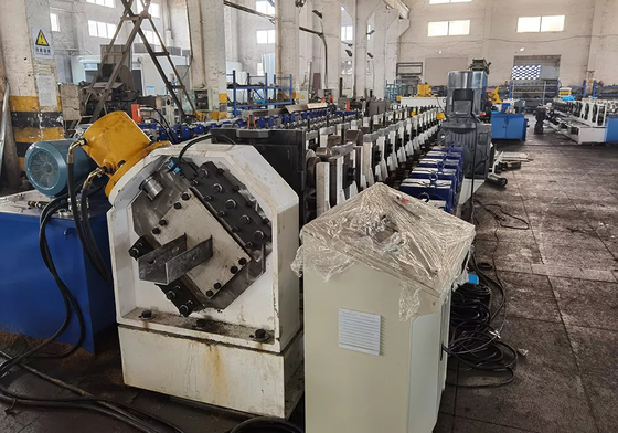 350Mpa Fuerza de rendimiento Autopista barandilla de protección de la máquina de fabricación de la cadena de accionamiento